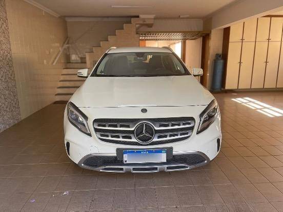 MERCEDES-BENZ GLA 200 1.6 CGI FLEX ADVANCE 7G-DCT
